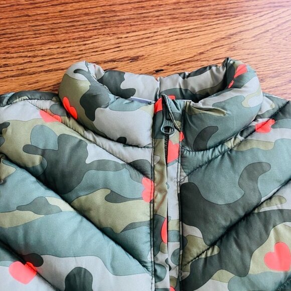 GAP Kids Camo Puffer Vest Jacket - Picture 3 of 10